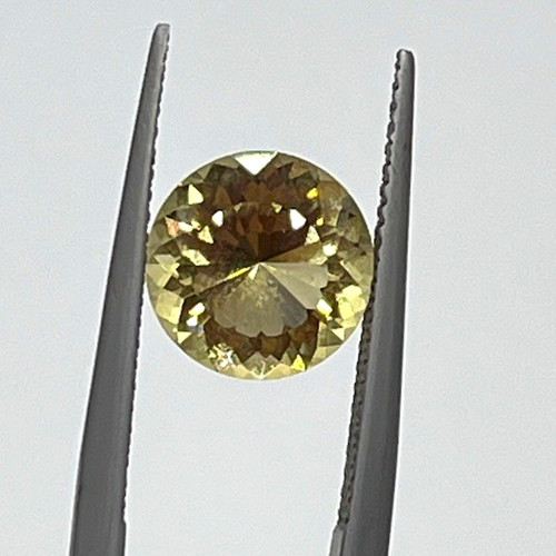 Yellow round cut faceted - yellow,