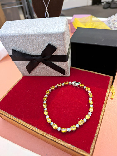 Oval cut citrine gemstone - oval,