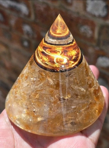 Yellow citrine cone pyramid - citrine,