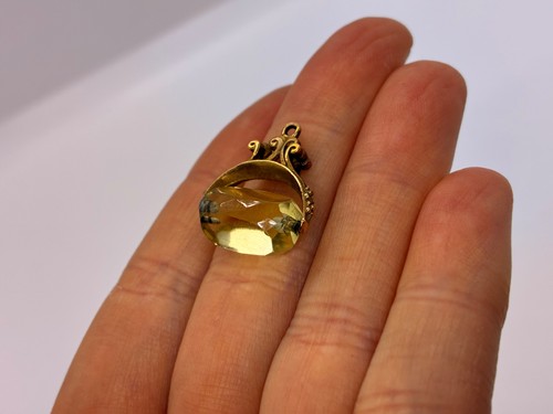 9ct gold swivel - , citrine