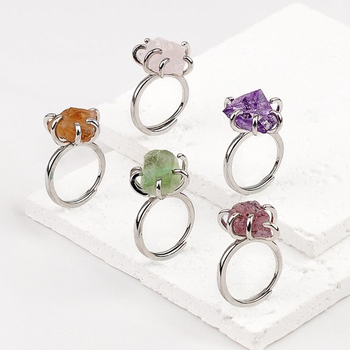 Raw crystal stone - prong, set